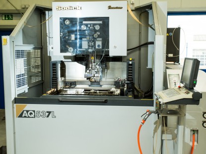 Drahterodiermaschine Im Werkzeugbau